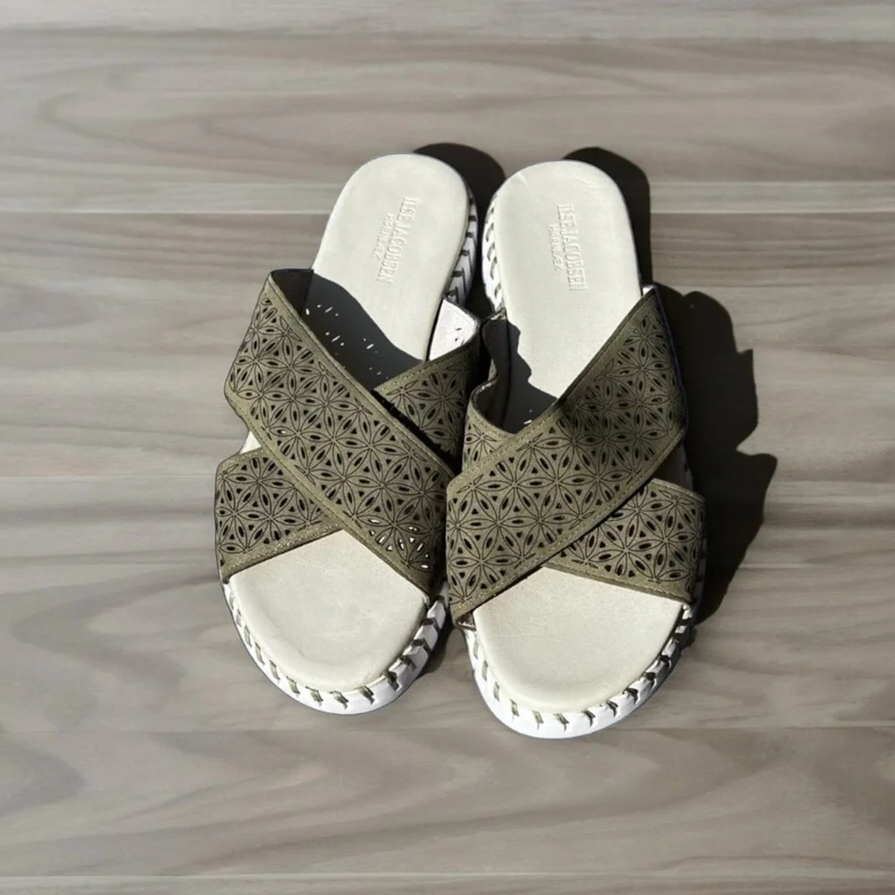 🌻NEW Ilse Jacobsen Army Green Tulip Crossband Platform Sandal Size 44 | 13.5-14